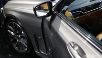 The New BMW 740Li Opulence dibanderol Rp 2.299.000.000 dan New BMW 730Li Sport Rp 1.829.000.000.