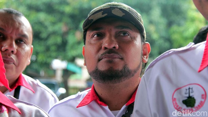 Polda Metro Jaya melakukan pemeriksaan terhadap Novel Bamukmin terkait kasus penganiayaan dan penyekapan relawan Jokowi, Ninoy Karundeng, Kamis (10/10/2019).