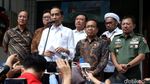 Momen Presiden Jokowi Besuk Wiranto di RSPAD Gatsu