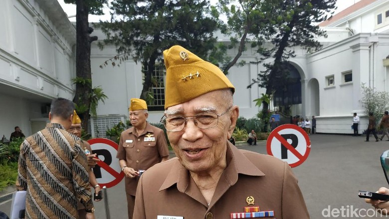 Akan Ganti Ketum, Legiun Veteran RI Bertemu Jokowi Akan Ganti Ketum, Legiun Veteran RI Bertemu Jokowi