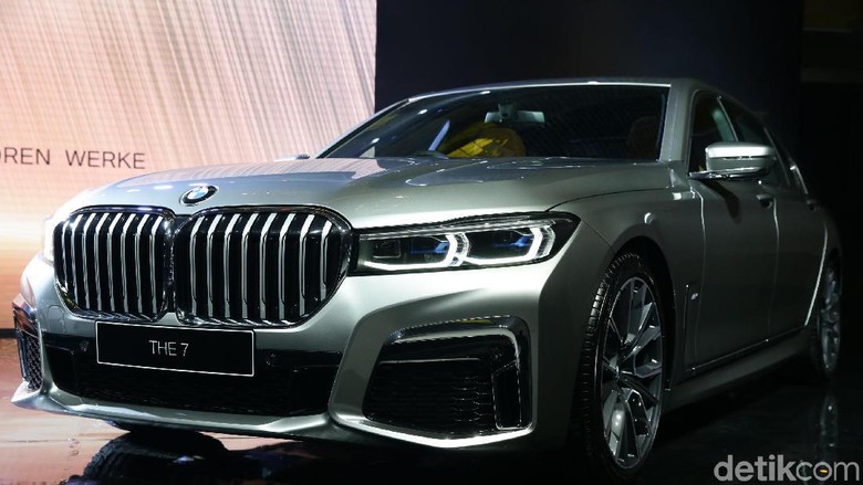 BMW Seri 7 Foto: Grandyos Zafna BMW Seri 7 Foto: Grandyos Zafna