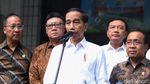 Momen Presiden Jokowi Besuk Wiranto di RSPAD Gatsu