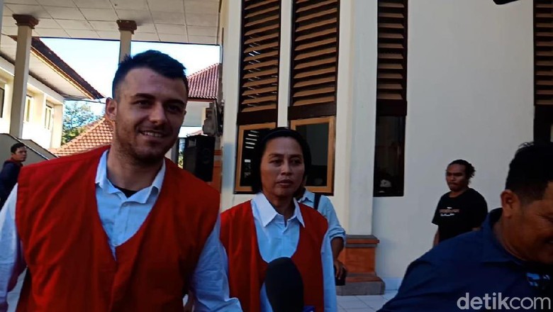 WN Australia Penjambret Turis Belanda di Canggu Bali Divonis 4 Bulan Bui WN Australia Penjambret Turis Belanda di Canggu Bali Divonis 4 Bulan Bui
