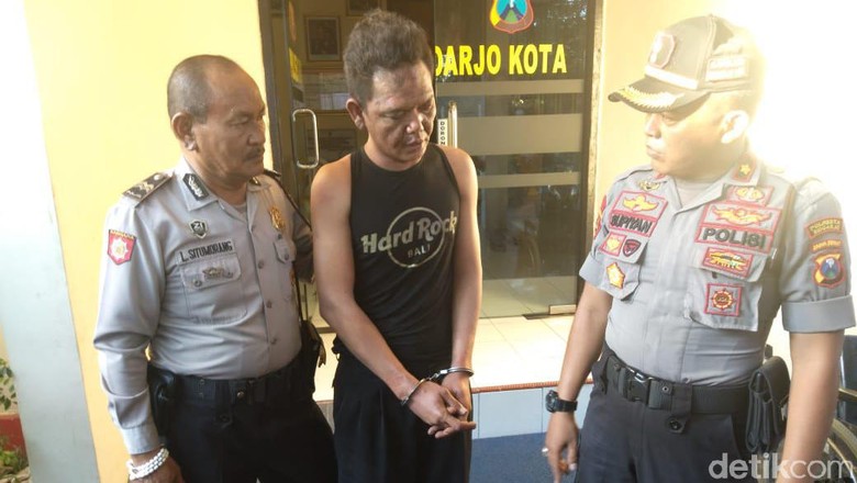 Drama Pengejaran Pencuri Kotak Amal, Ngebut hingga Lompat dari Jembatan Drama Pengejaran Pencuri Kotak Amal, Ngebut hingga Lompat dari Jembatan