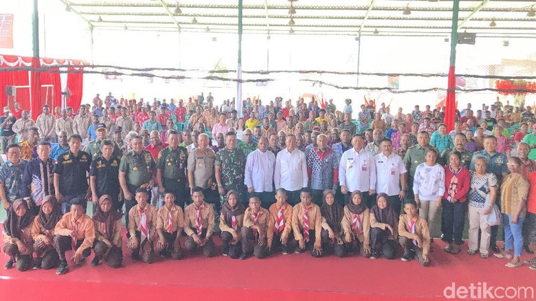 Menhan Ajak Tokoh Adat Musyawarah untuk Masa Depan Papua Menhan Ajak Tokoh Adat Musyawarah untuk Masa Depan Papua