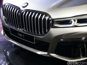 Tampang Keren Sedan Termewah BMW