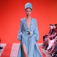 Elie Saab memperagakan koleksi terbarunya di Paris Fashion Week 2020. Prancis. Sabtu (28/09/2019). Photo by Pascal Le Segretain/Getty Images