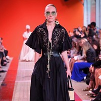 Elie Saab memperagakan koleksi terbarunya di Paris Fashion Week 2020. Prancis. Sabtu (28/09/2019). Photo by Pascal Le Segretain/Getty Images