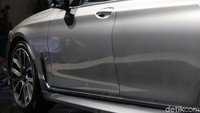 Mesin ini hasilkan peningkatan tenaga 7 hp dengan total 265 hp pada 5.500- 6.500 rpm dan torsi maksimum 400 Nm dari 1.500 rpm, memungkinkan The New BMW 730Li M Sport untuk capai 0-100 km/jam dalarn 6,3 detik dengan kecepatan maksimum 250 km/jam.