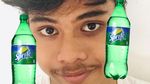 Potret Kelakuan Konyol Pria Bucin yang Pose di Supermarket