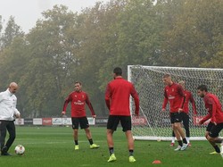 Sehari setelah pengangkatan, Pioli langsung memimpin sesi latihan tim, Kamis (10/9/2019) pagi waktu setempat. (Instagram @acmilan)