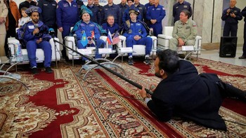 Hazza berharap suatu saat nanti, akan ada rekan senegaranya yang juga pergi ke angkasa. Misi saya sekarang adalah transfer teknologi dan pengalaman pada astronot selanjutnya dan saya harap mereka lebih baik dari saya, cetusnya. Foto: Reuters