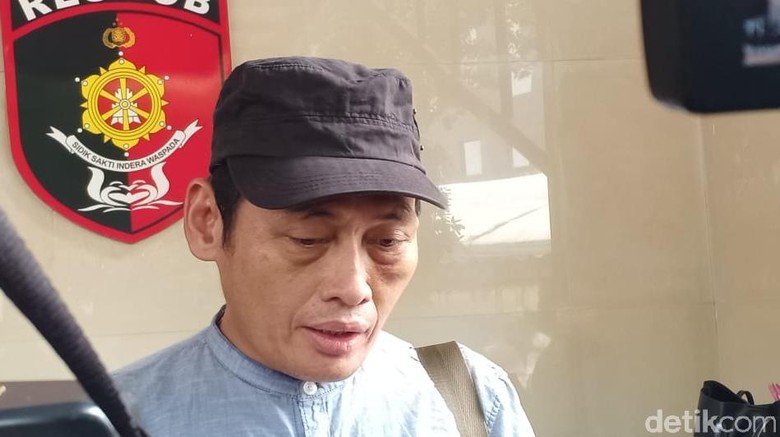 Ninoy Sebut DKM Al-Falah Dipaksa Sebar Pernyataan Tak Ada Pemukulan di Masjid Ninoy Sebut DKM Al-Falah Dipaksa Sebar Pernyataan Tak Ada Pemukulan di Masjid