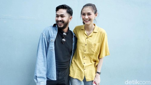 Onadio dan Beby Prisillia saat ditemui di studio Trans TV.