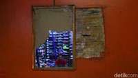 Ketua Dewan Pembina Asosiasi Persepatuan Indonesia (Aprisindo) Harijanto mengatakan produk-produk sepatu KW asal Vietnam memang sudah marak sejak setahun ini. 