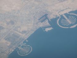 Jepretan Bumi Bulat dari Astronot Arab di Antariksa