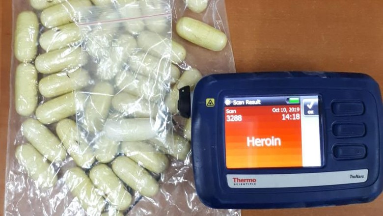 Transaksi 35 Kapsul Heroin di Jakut, Seorang Kurir Narkoba Ditangkap di Jakut Transaksi 35 Kapsul Heroin di Jakut, Seorang Kurir Narkoba Ditangkap di Jakut