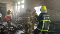 Dilaporkan bahwa kebakaran tersebut berhasil dipadamkan dalam waktu kurang dari sejam. Belum diketahui penyebab kebakaran dan sejauh mana kerusakan akibat kebakaran ini. (Foto: AP)