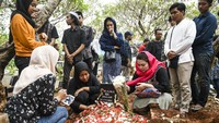 Kabar meninggalnya Akbar diinfokan oleh sang kakak, Fitri Rahmayani. Seperti diberitakan sebelumnya, Akbar berada di sekitar gedung DPR saat demo pada Rabu (25/9). Saat itu, kerusuhan pecah selepas magrib. Setelah Akbar tak kunjung pulang, keluarga mendapatkan Akbar dalam kondisi luka parah di RS Polri.