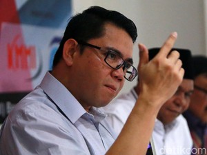 PDIP Anggap Kecurigaan MAKI soal Rompi Pink untuk Pinangki Tak Substantif