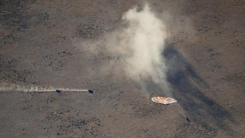 Hazza terbang ke ISS menggunakan roket Soyuz MS-15 pada 25 September silam. Ia adalah astronot pertama Uni Emirat Arab yang menyambangi ISS. Foto: Reuters