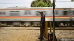 Evaluasi Pintu Perlintasan Kereta Tidak Resmi di Depok