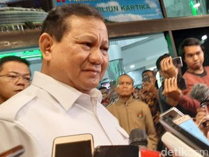 Menhan Prabowo Hanya Ingin Naik Mobil Sendiri