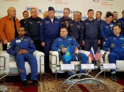 Momen Kembalinya Astronot Arab Usai Lihat Bumi Bulat