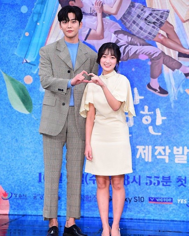 Akting Rowoon dalam drama yang ditayangkan di SBS itu pun mendapat respon positif. Banyak penggemar memuji penampilan Rowoon apalagi cerita drama tersebut juga dianggap seru. Foto: Instagram