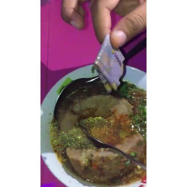 Cuan! 5 Orang Ini Dapat Hadiah Uang dari Snack Hingga Isian Bakso