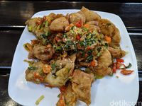 Kitiran Resto Gurih Pedas Gurame Sambal Matah di Resto 