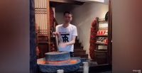 Heboh Joget Cabe, Jualan Cabe Pria Ini Viral dan Laku Keras