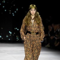 Koleksi ready to wear Celine untuk musim semi 2020 yang ditampilkan di Paris Fashion Week 2020, Prancis. Minggu (27/9/2019). Photo by Pascal Le Segretain/Getty Images.