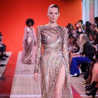 Elie Saab memeragakan koleksi gaun terbarunya di Paris Fashion Week 2020, Prancis, Sabtu (28/09/2019). Photo by Pascal Le Segretain/Getty Images