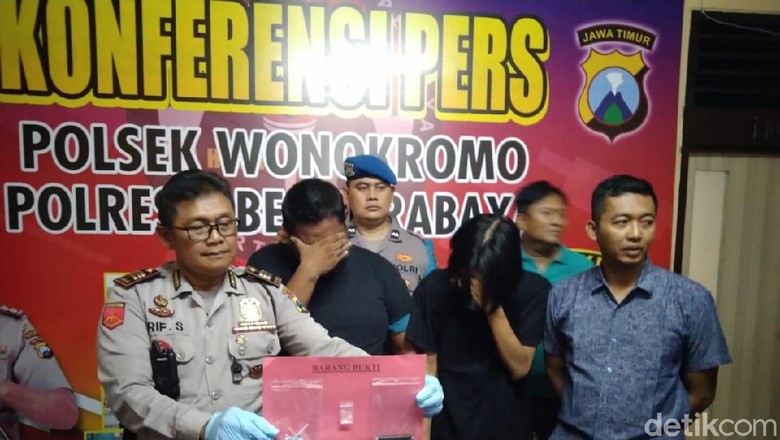 Anggota Satpol PP di Surabaya Diciduk Polisi Saat Asik Pesta Sabu Anggota Satpol PP di Surabaya Diciduk Polisi Saat Asik Pesta Sabu