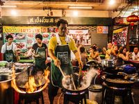 Begini Serunya Jajanan Di 10 Kota 'Street Food' Terbaik Dunia