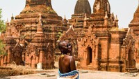 Tak cuma sekedar berkunjung, Nabongo juga memberikan informasi tentang tempat yang ia kunjungi. Seperti saat berkunjung ke Myanmar. (thecatchmeifyoucan/Instagram)
