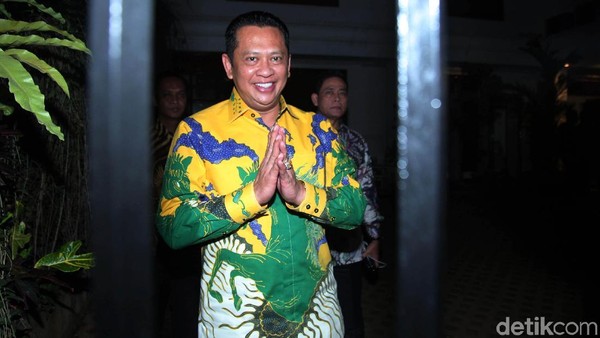 Pimpinan MPR Datangi Rumah Prabowo di Kertanegara