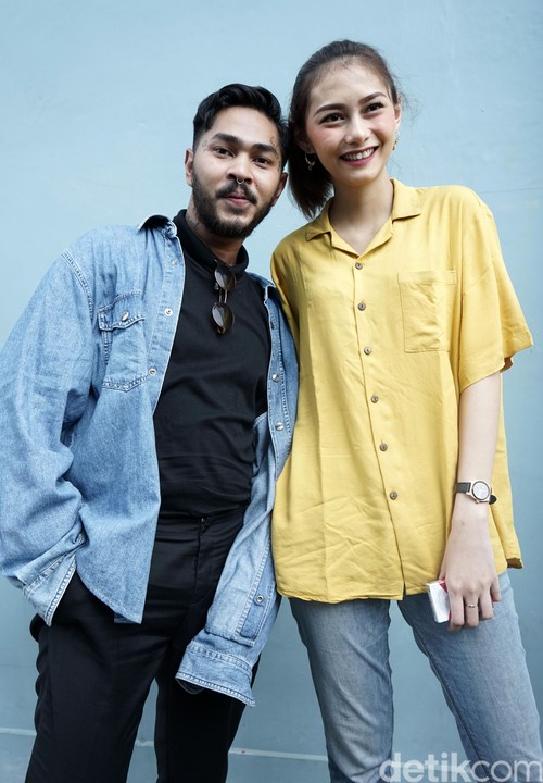 Onadio dan Beby Prisillia saat ditemui di studio Trans TV.