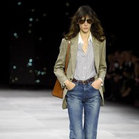 Koleksi ready to wear Celine untuk musim semi 2020 yang ditampilkan di Paris Fashion Week 2020, Prancis. Minggu (27/9/2019). Photo by Pascal Le Segretain/Getty Images.