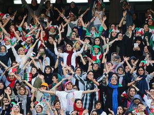 Pertama Kali Disaksikan Langsung Perempuan Sejak 1979, Iran Pesta 14 Gol