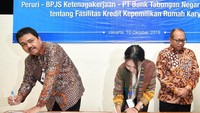 Direktur Consumer Bank BTN Budi Satria menandatangani naskah kerjasama bersama Direktur Utama Peruri Dwina S. Kencanawati dan Direkrur Utama BPJS TK Agus Susanto, di Jakarta, Kamis (10/10). Foto: dok. Bank BTN