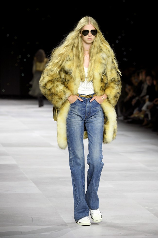 Koleksi ready to wear Celine untuk musim semi 2020 yang ditampilkan di Paris Fashion Week 2020, Prancis. Minggu (27/9/2019). Photo by Pascal Le Segretain/Getty Images.