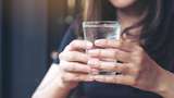 Hari Gini Masih Percaya Minum Air Dingin Bikin Gendut? Begini Lho Faktanya