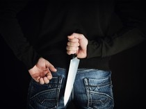 Tegur Pengintip Istri dengan Tamparan, Pria Kubu Raya Dibalas 5 Tusukan