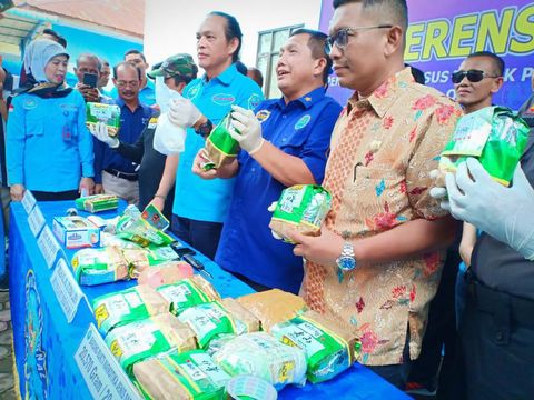 Sabu disimpan di dalam rumah.