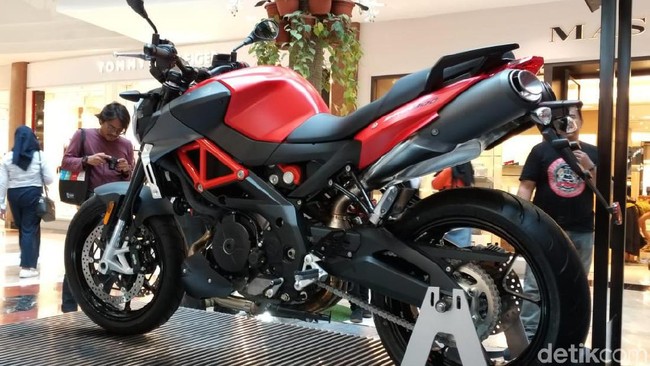 Intip Spek Lengkap Moge Baru Aprilia Seharga Fortuner