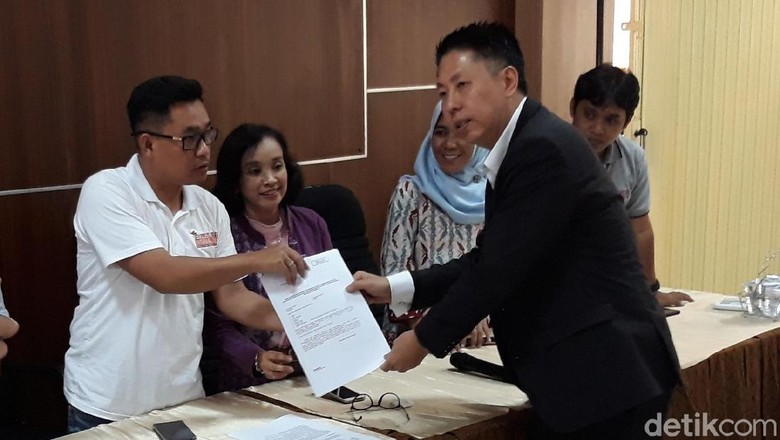 Pilwalkot Solo, Henry Indraguna Siap Dampingi Gibran Jalur Independen Pilwalkot Solo, Henry Indraguna Siap Dampingi Gibran Jalur Independen