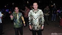 Sebelumnya, sembilan Pimpinan MPR telah bertemu dengan Ketua Umum PDI-P Megawati Soekarnoputri. Pertemuan terjadi di kediaman Megawati, Jalan Teuku Umar, Menteng, Jakarta Pusat, Kamis (10/10/2019).