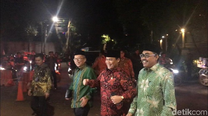 Undang Prabowo ke Pelantikan Jokowi, Pimpinan MPR Tiba di Kertanegara